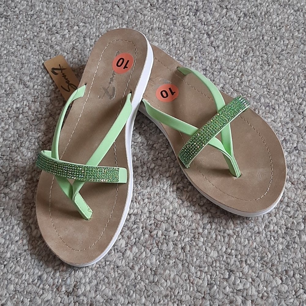 New Seven7 Stones Embellished Flip Flap.